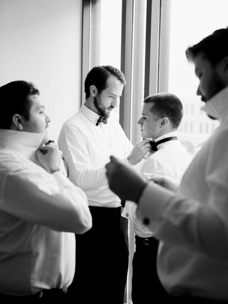 getting ready wedding party