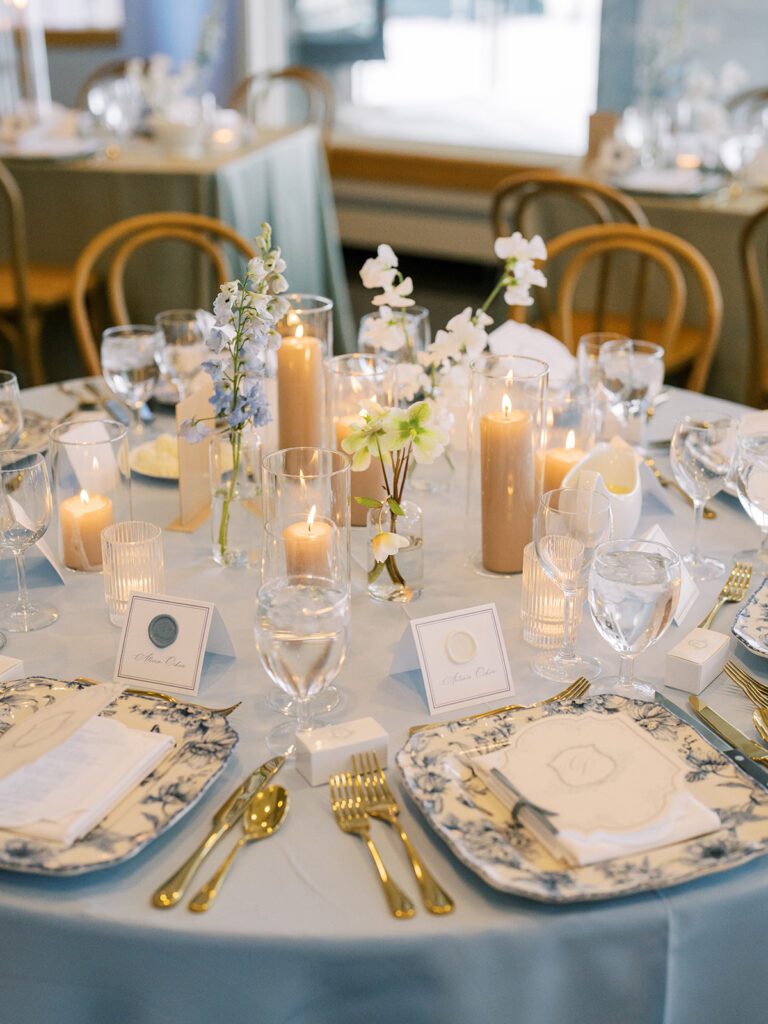 Wedding table at Gull Lake Country Club Wedding